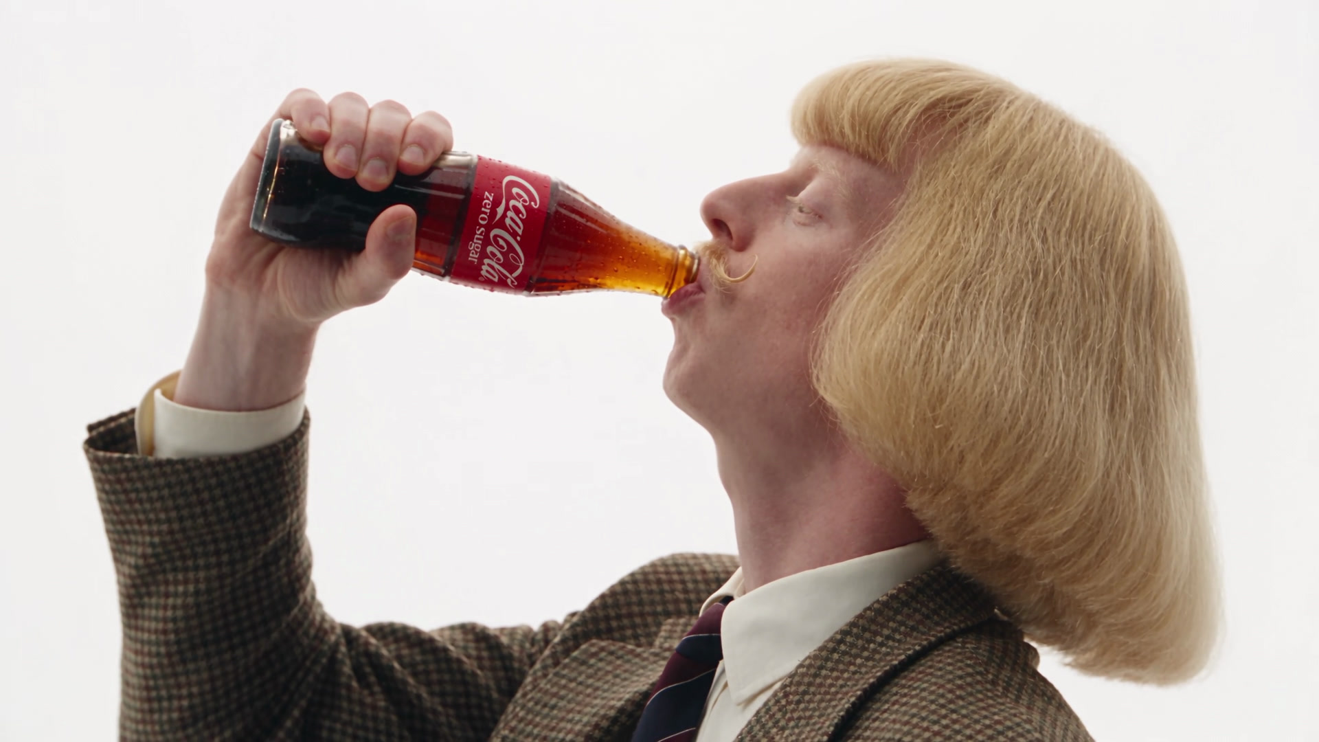 Coca-Cola, film still 5